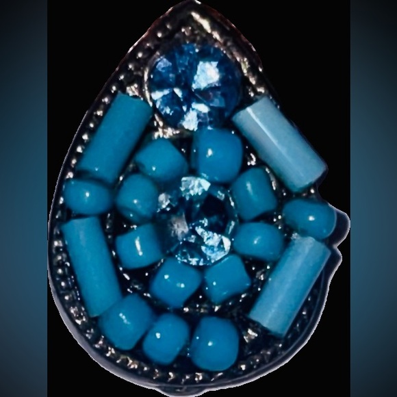 Turquoise Teardrop Beaded Earrings Native Beadwork - Picture 3 of 5